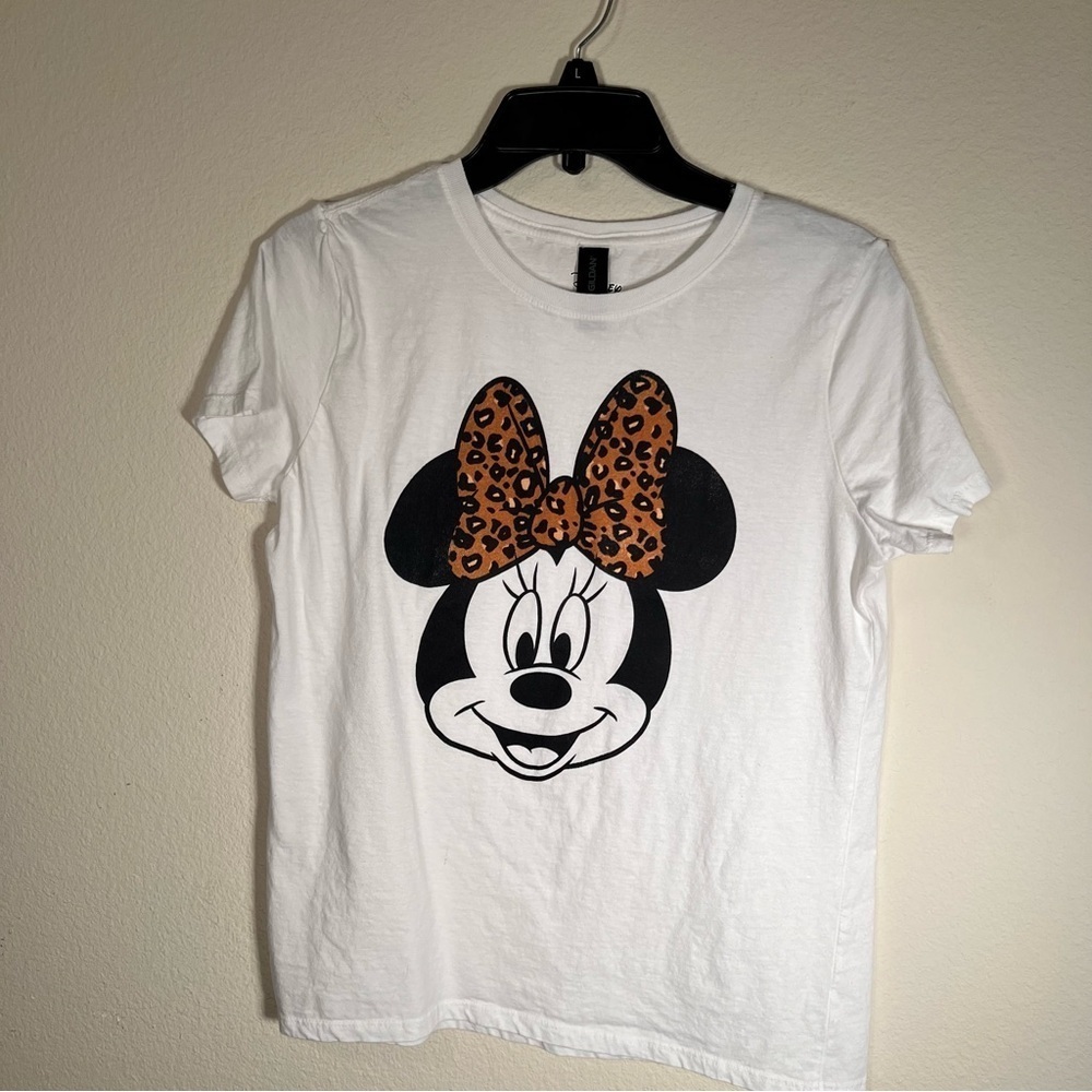 Disney Women's White T-Shirt Minnie Mouse Leopard Bow